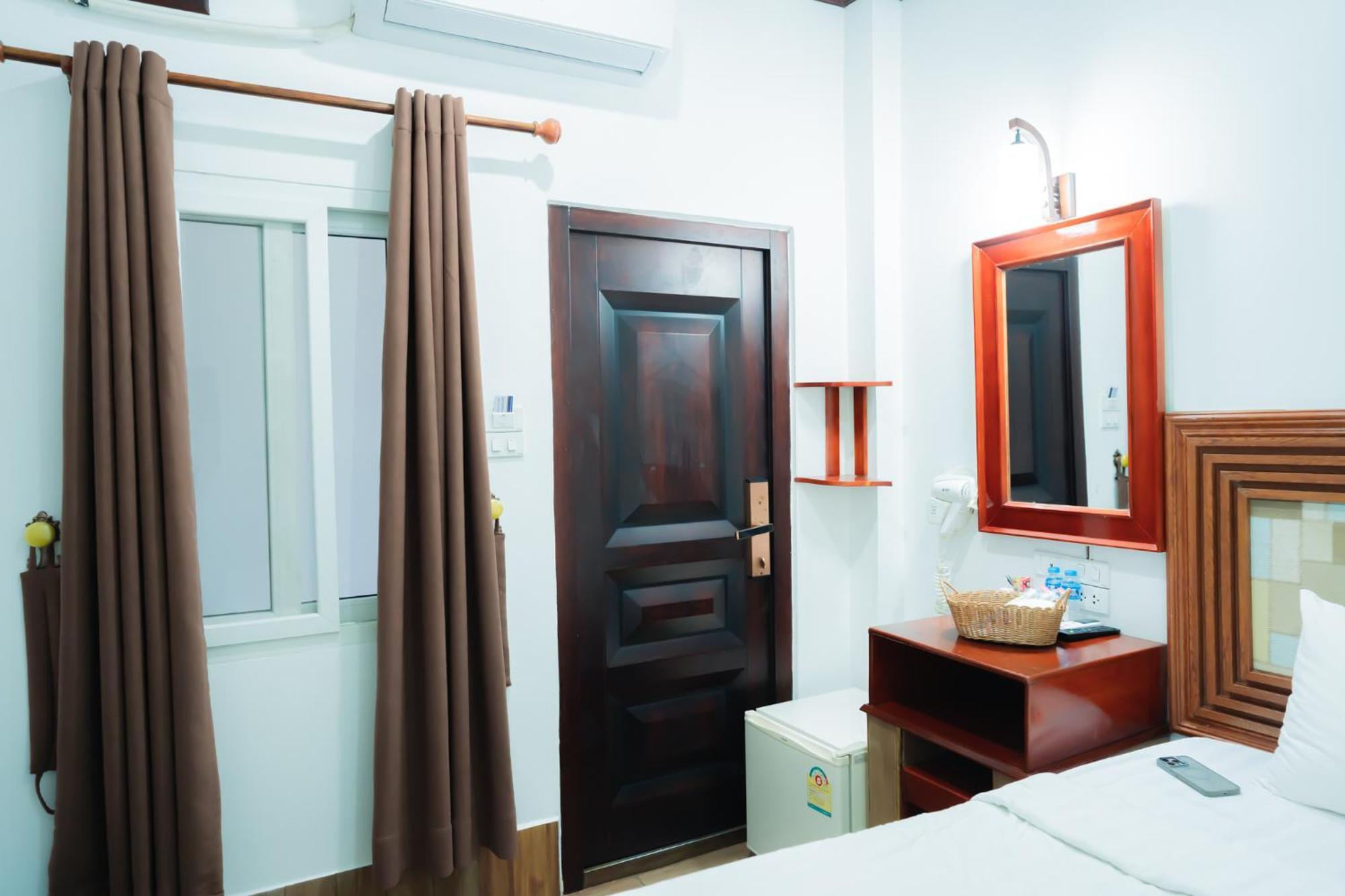 Vientiane Ruby Riverside Hotel מראה חיצוני תמונה